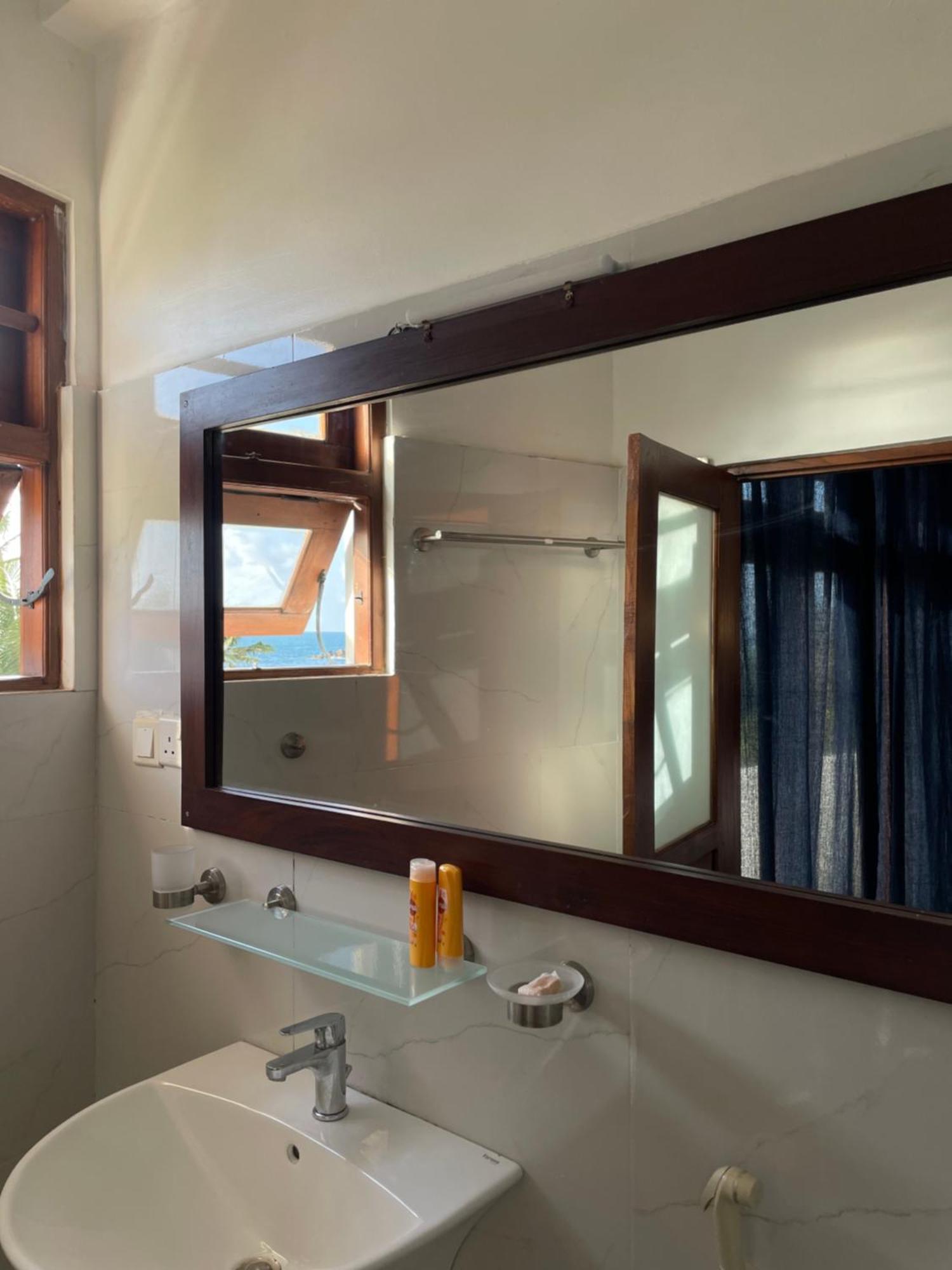 Ruma Surf Hotel Ahangama Rom bilde